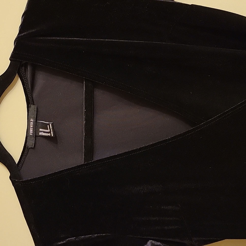Forever 21 mini party or semiformal wrap black velveteen dress Short Sleeve - Picture 3 of 9